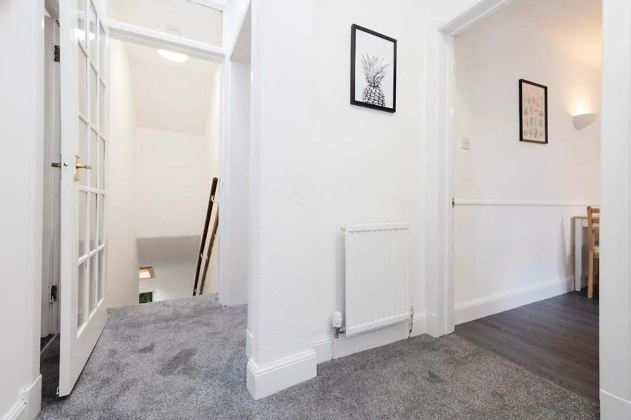 Apartmán Joivy Beautiful Mews Home Near Princes Street Edinburgh