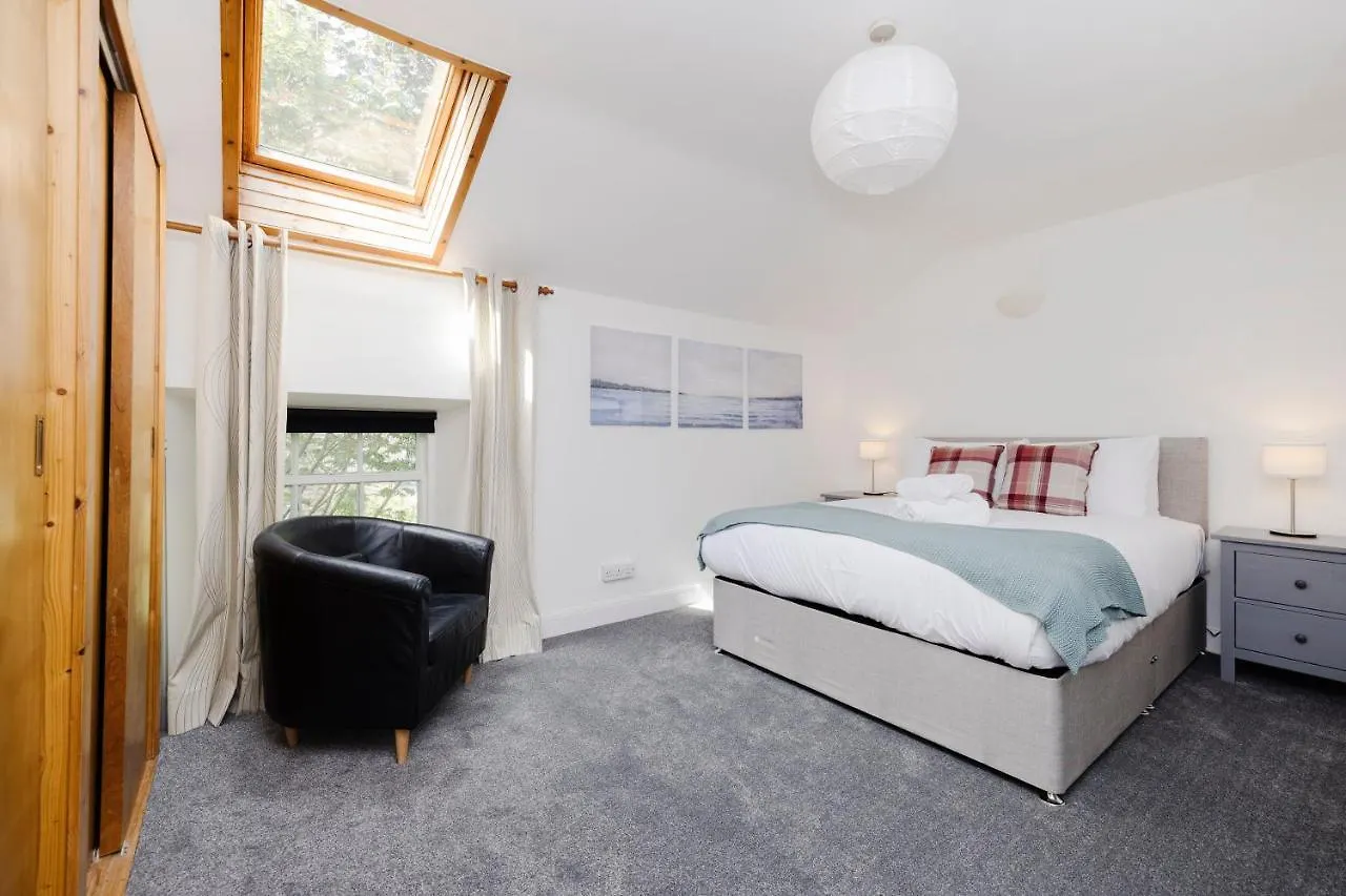 Joivy Beautiful Mews Home Near Princes Street Edinburgh Apartmán